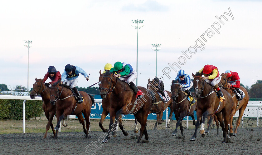 Extra-Large-0001 
 EXTRA LARGE (centre, James Doyle) wins The Charlotte Wetherell 21st Birthday Handicap
Kempton 15 Aug 2018 - Pic Steven Cargill / Racingfotos.com