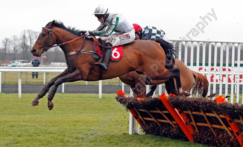 Redicean-0003 
 REDICEAN (Wayne Hutchinson) wins The 32Red Casino Introductory Juvenile Hurdle Kempton 27 Dec 2017 - Pic Steven Cargill / Racingfotos.com