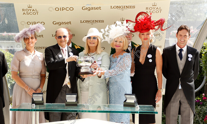 Magic-Wand-0013 
 Presentation by The Countess of Wessex to Gay Smith, Sue Magnier, Michael Tabor for The Ribblesdale Stakes won by MAGIC WAND
Royal Ascot 21 Jun 2018 - Pic Steven Cargill / Racingfotos.com