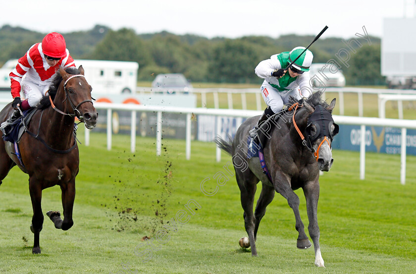 Desert-Angel-0003 
 DESERT ANGEL (right, Hollie Doyle) beats LA PULGA (left) in The Vertem Nursery
Doncaster 11 Sep 2021 - Pic Steven Cargill / Racingfotos.com