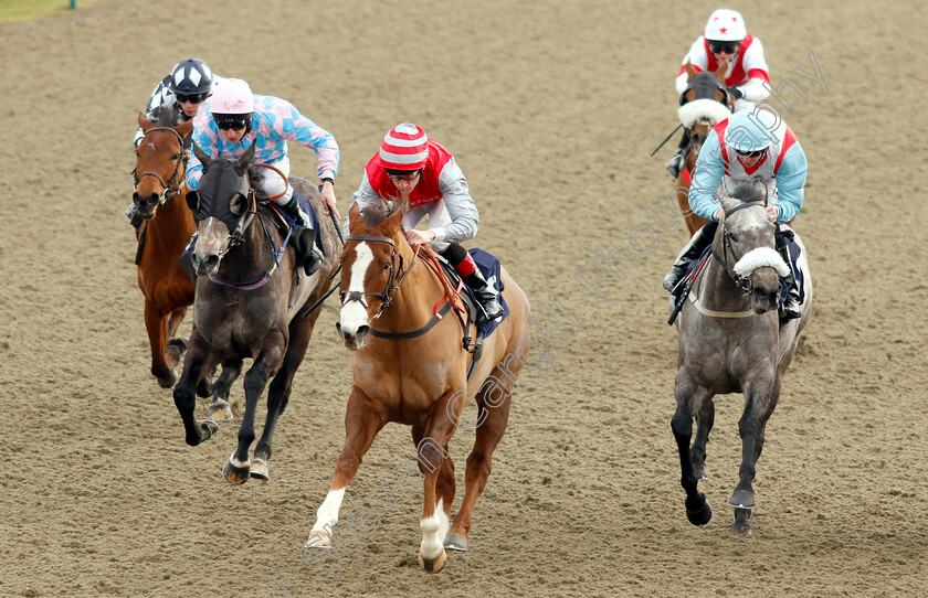 Sandfrankskipsgo-0005 
 SANDFRANKSKIPSGO (Shane Kelly) beats THEGREYVTRAIN (right) and HULA GIRL (left) in The Betway Handicap
Lingfield 18 Jan 2019 - Pic Steven Cargill / Racingfotos.com