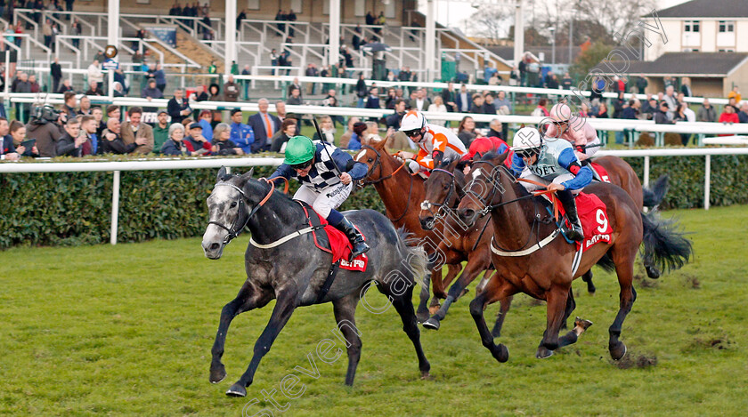 Saunter-0001 
 SAUNTER (Jim Crowley) beats CHELSEA LAD (right) in The Betfred November Handicap Doncaster 11 Nov 2017 - Pic Steven Cargill / Racingfotos.com