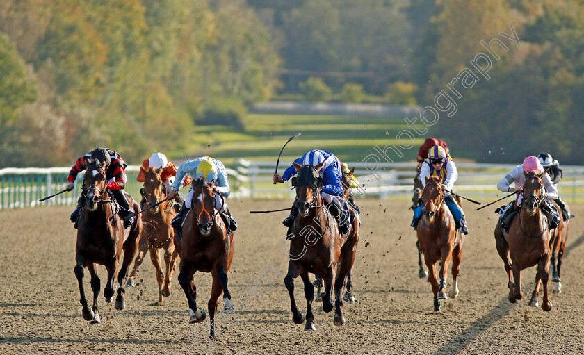 Dawaaleeb-0001 
 DAWAALEEB (centre, Jim Crowley) beats MR TYRRELL (2nd left) and FRANCIS XAVIER (left) in The AG Maiden Stakes Lingfield 5 Oct 2017 - Pic Steven Cargill / Racingfotos.com