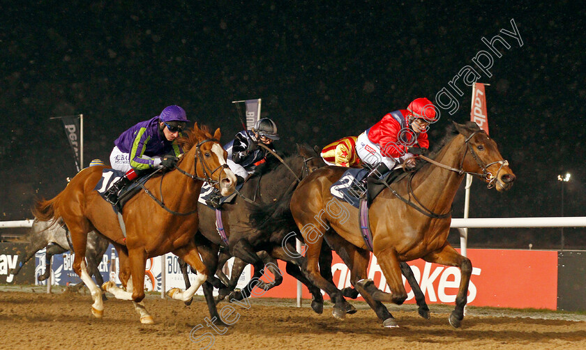 Carey-Street-0002 
 CAREY STREET (Hollie Doyle) beats HERONS NEST (left) in The Bombardier March To Your Own Drum Handicap
Wolverhampton 7 Jan 2021 - Pic Steven Cargill / Racingfotos.com