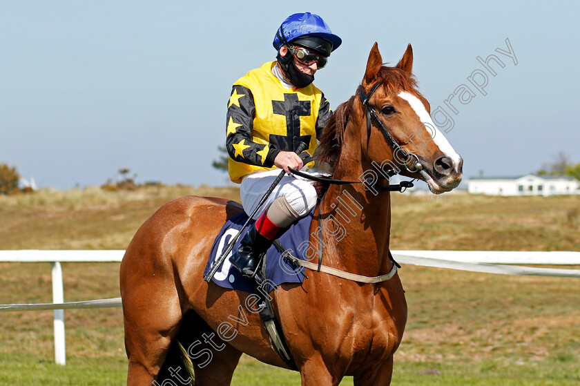 Normandy-Blue-0001 
 NORMANDY BLUE (Jimmy Quinn)
Yarmouth 19 May 2021 - Pic Steven Cargill / Racingfotos.com