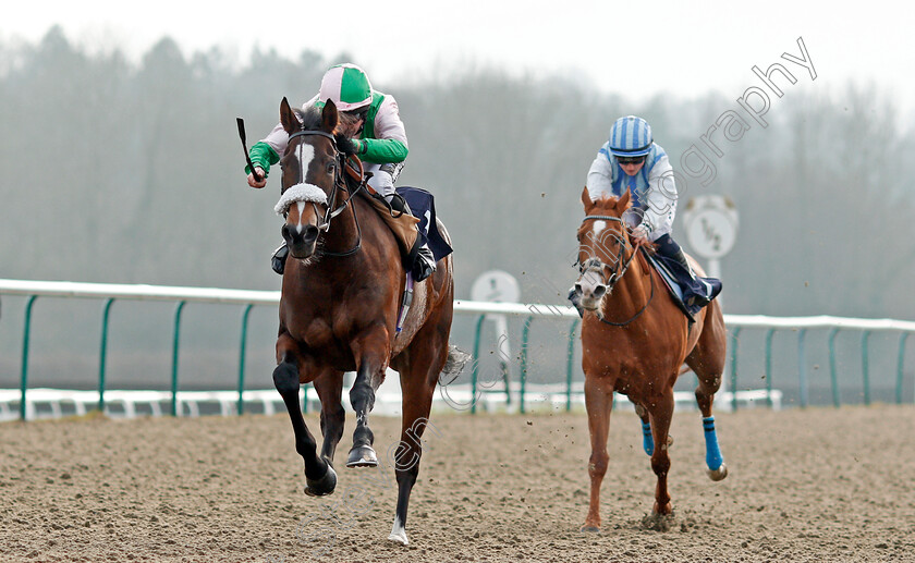 Lady-Perignon-0004 
 LADY PERIGNON (Jason Watson) beats MISSISSIPPI MISS (right) in The 32Red.com Fillies Handicap Lingfield 13 Jan 2018 - Pic Steven Cargill / Racingfotos.com