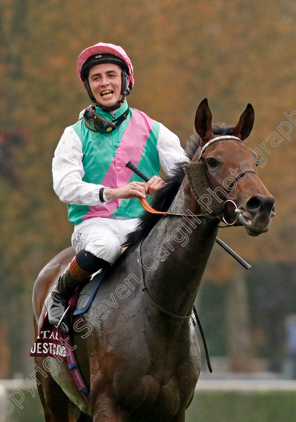 Bluestocking-0025 
 BLUESTOCKING (Rossa Ryan) winner of The Qatar Prix de l'Arc de Triomphe 
Longchamp 6 Oct 2024 - Pic Steven Cargill / Racingfotos.com