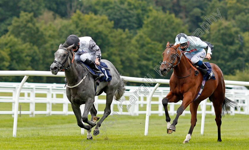 Night-On-Earth-0003 
 NIGHT ON EARTH (right, William Carver) beats WINGS OF A DOVE (left) in The Betway EBF Novice Stakes
Lingfield 2 Sep 2020 - Pic Steven Cargill / Racingfotos.com