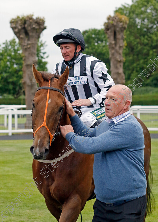 Majeski-Man-0005 
 MAJESKI MAN (Paul Hanagan) winner of The Follow @racingtv On Twitter Handicap
Nottingham 30 May 2023 - Pic Steven Cargill / Racingfotos.com