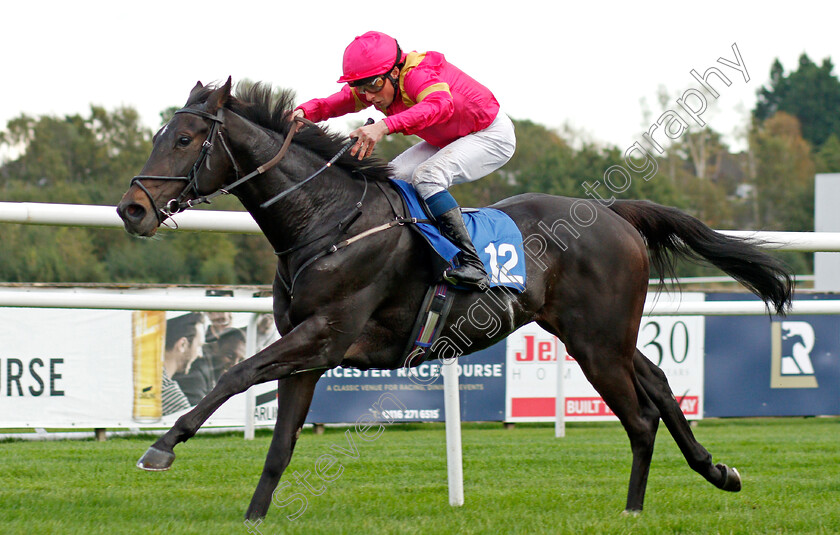 Kentucky-Kitten-0005 
 KENTUCKY KITTEN (William Buick) wins The Visit racingtv.com Handicap 
Leicester 12 Oct 2021 - Pic Steven Cargill / Racingfotos.com