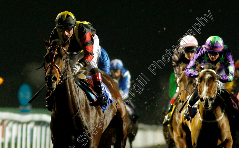 Global-Spectrum-0006 
 GLOBAL SPECTRUM (Gerald Mosse) wins The 32Red Casino ebfstallions.com Novice Stakes Div2
Kempton 21 Nov 2018 - Pic Steven Cargill / Racingfotos.com