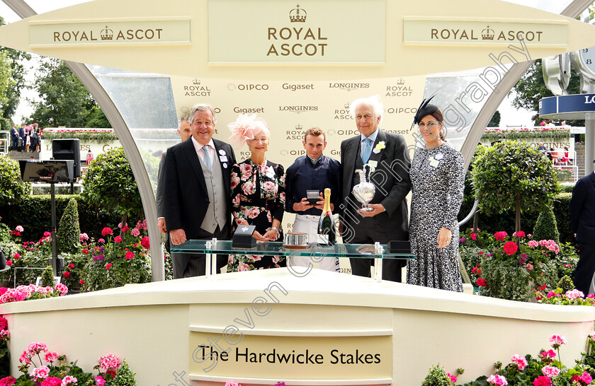 Crystal-Ocean-0015 
 Presentation by Dame Helen Mirren to Sir Evelyn De Rothschild, Sir Michael Stoute and Ryan Moore for The Hardwicke Stakes won by CRYSTAL OCEAN
Royal Ascot 23 Jun 2018 - Pic Steven Cargill / Racingfotos.com