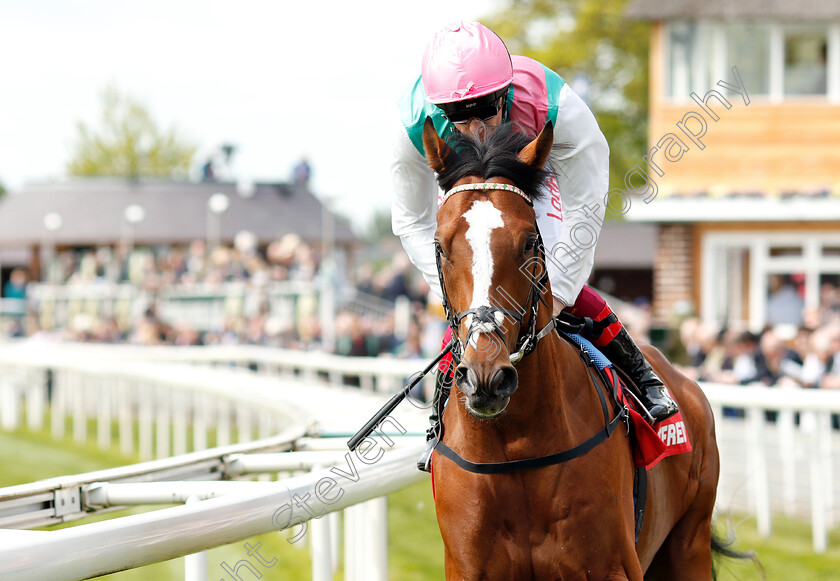 Crossed-Baton-0001 
 CROSSED BATON (Frankie Dettori)
York 17 May 2018 - Pic Steven Cargill / Racingfotos.com