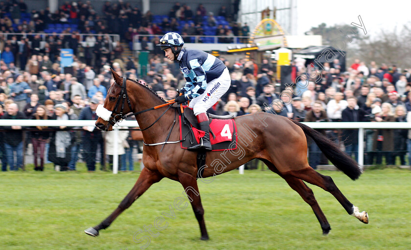 Thomas-Darby-0001 
 THOMAS DARBY (Richard Johnson)
Kempton 26 Dec 2018 - Pic Steven Cargill / Racingfotos.com