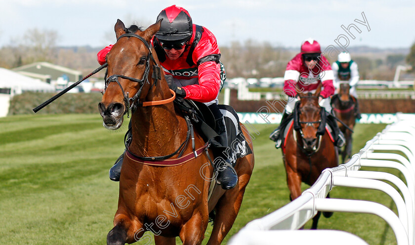 Ahoy-Senor-0012 
 AHOY SENOR (Derek Fox) wins The Betway Mildmay Novices Chase
Aintree 8 Apr 2022 - Pic Steven Cargill / Racingfotos.com