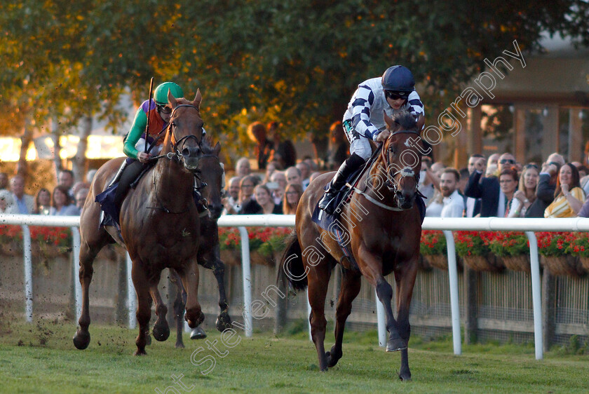 Summerghand-0001 
 SUMMERGHAND (Harry Bentley) wins The Fly London Southend Airport To Venice Handicap
Newmarket 10 Aug 2018 - Pic Steven Cargill / Racingfotos.com