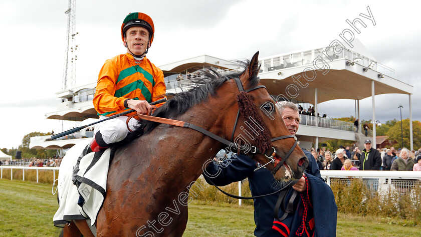 Old-News-0003 
 OLD NEWS (Shane Kelly) after The Champagne Taittinger Svealandlopning
Bro Park, Sweden 22 Sep 2019 - Pic Steven Cargill / Racingfotos.com