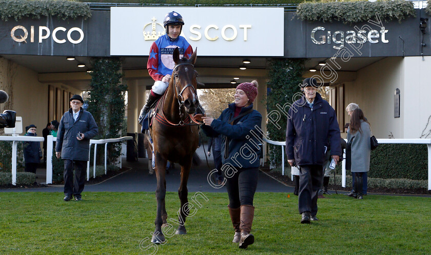 Paisley-Park-0011 
 PAISLEY PARK (Aidan Coleman) after The JLT Long Walk Hurdle
Ascot 22 Dec 2018 - Pic Steven Cargill / Racingfotos.com