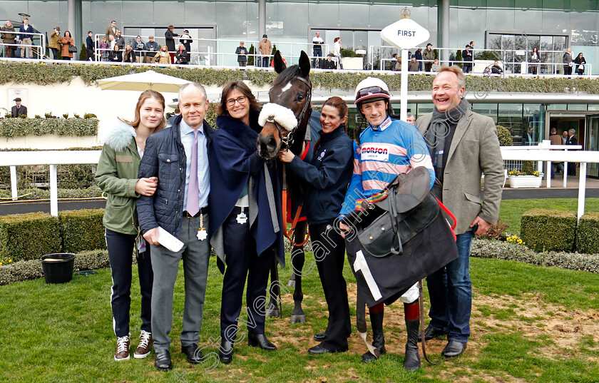 Malaya-0007 
 MALAYA (Sam Twiston-Davies) with Mrs Samantha de la Hey and family after The Sport Relief / GBR Billion Steps Challenge Juvenile Handicap Hurdle Ascot 25 Mar 2018 - Pic Steven Cargill / Racingfotos.com