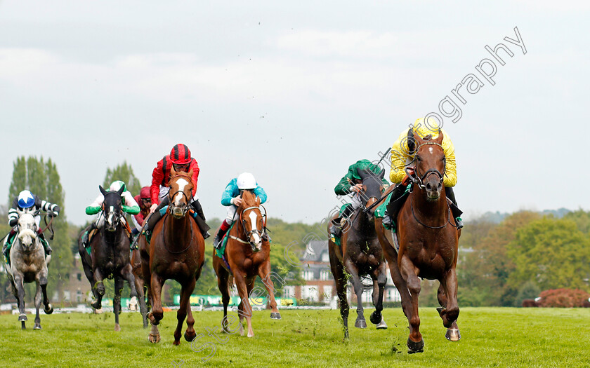 Addeybb-0001 
 ADDEYBB (James Doyle) wins The bet365 Mile Sandown 27 Apr 2018 - Pic Steven Cargill / Racingfotos.com