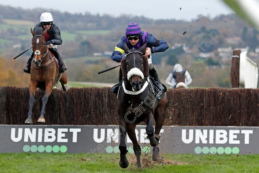 Abuffalosoldier-0006 
 ABUFFALOSOLDIER (Sean Bowen) wins The Holland Cooper Handicap Chase
Cheltenham 17 Nov 2024 - Pic Steven Cargill / racingfotos.com