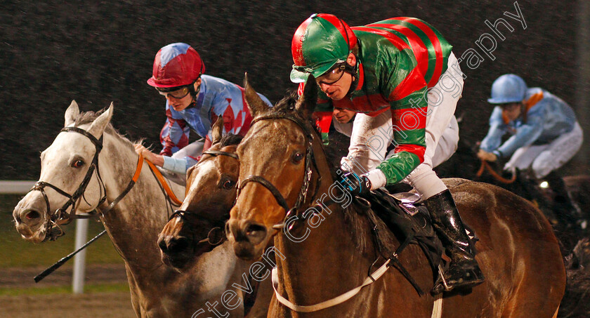 Another-Touch-0002 
 ANOTHER TOUCH (right, Barry McHugh) beats THE GILL BROTHERS (left) in The Bet toteswinger At totesport.com Handicap
Chelmsford 28 Nov 2019 - Pic Steven Cargill / Racingfotos.com