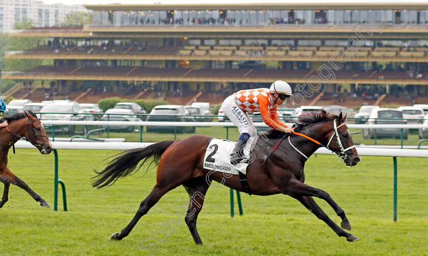 Ponntos-0002 
 PONNTOS (Mickael Barzalona) wins The Prix de Saint-Georges
Longchamp 12 May 2024 - Pic Steven Cargill / Racingfotos.com