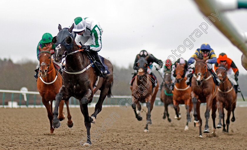 Author s-Dream-0003 
 AUTHOR'S DREAM (Martin Harley) wins The Betway Casino Handicap Lingfield 3 Feb 2018 - Pic Steven Cargill / Racingfotos.com