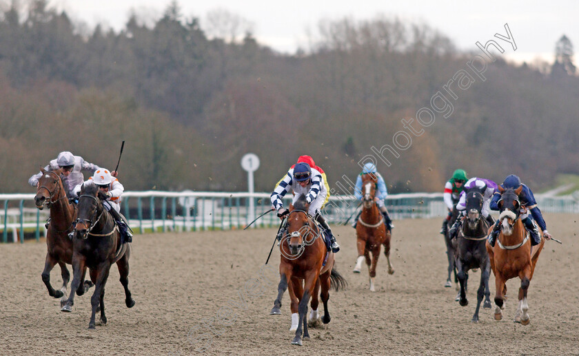 El-Ghazwani-0001 
 EL GHAZWANI (centre, James Doyle) beats MY TARGET (2nd left) in The Betway Handicap
Lingfield 18 Dec 2019 - Pic Steven Cargill / Racingfotos.com