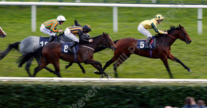 Captain-Jameson-0002 
 CAPTAIN JAMESON (Jason Hart) wins The Betfred Racing's Biggest Supporter Nursery Doncaster 11 Nov 2017 - Pic Steven Cargill / Racingfotos.com