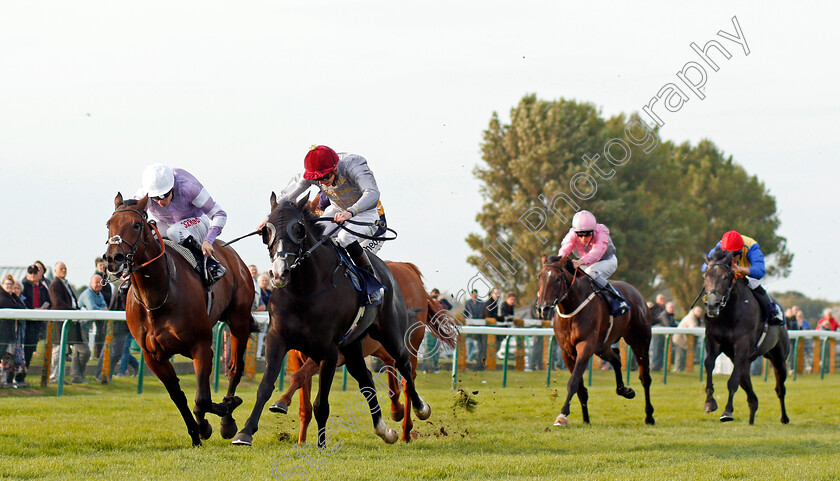 Mazyoun-0001 
 MAZYOUN (2nd left, James Doyle) beats HUGIN (left) in The iNTU Chapelfield Shopping Centre Norwich Handicap Yarmouth 21 Sep 2017 - Pic Steven Cargill / Racingfotos.com