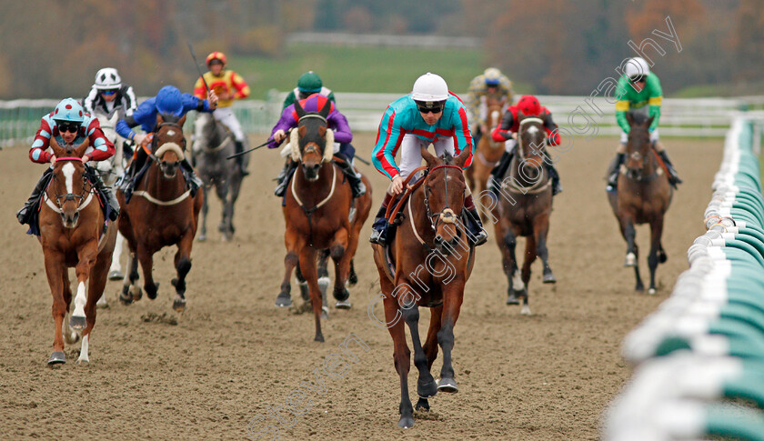 Lake-Shore-Drive-0005 
 LAKE SHORE DRIVE (Stevie Donohoe) wins The Betway Handicap Lingfield 21 Nov 2017 - Pic Steven Cargill / Racingfotos.com