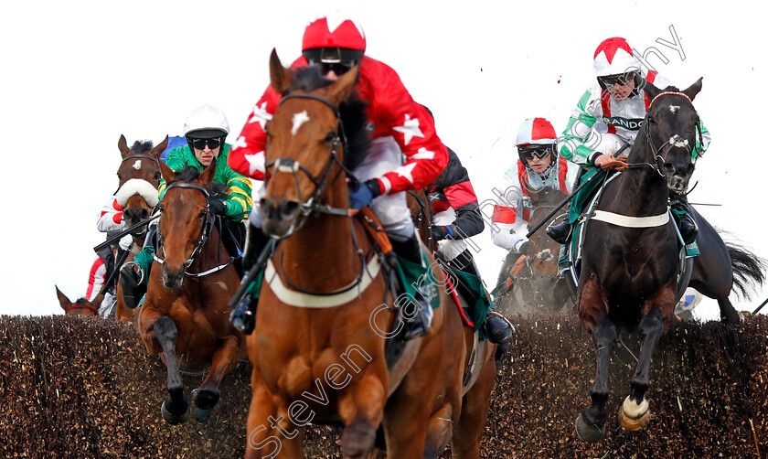 Editeur-Du-Gite-0002 
 FAKIR D'OUDAIRIES (left, Mark Walsh) wins The Marsh Chase from MISTER FISHER (right)
Aintree 8 Apr 2022 - Pic Steven Cargill / Racingfotos.com