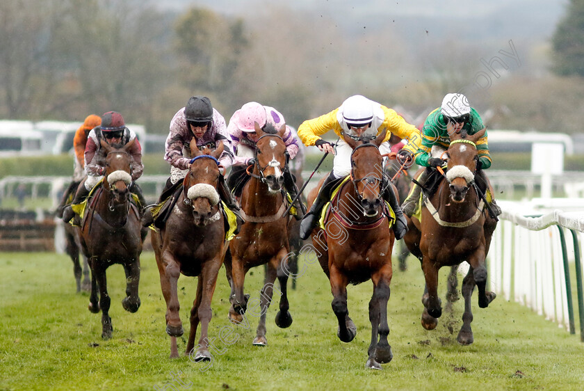 Apple-Away-0004 
 APPLE AWAY (Stephen Mulqueen) wins The Winners Wear Cavani Sefton Novices Hurdle
Aintree 14 Apr 2023 - Pic Steven Cargill / Racingfotos.com