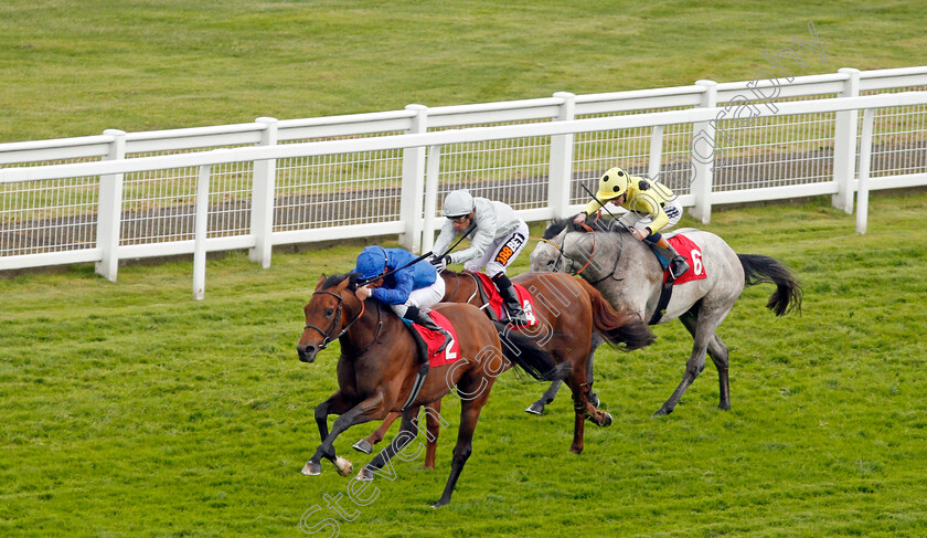 Dubhe-0001 
 DUBHE (William Buick) wins The bet365.com Handicap Sandown 27 Apr 2018 - Pic Steven Cargill / Racingfotos.com