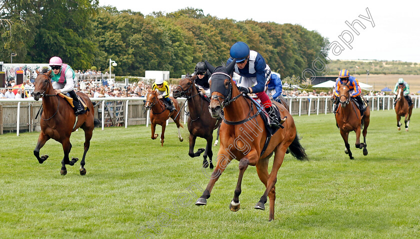 Commissioning-0005 
 COMMISSIONING (Frankie Dettori) wins The Turners British EBF Fillies Novice Stakes
Newmarket 30 Jul 2022 - Pic Steven Cargill / Racingfotos.com