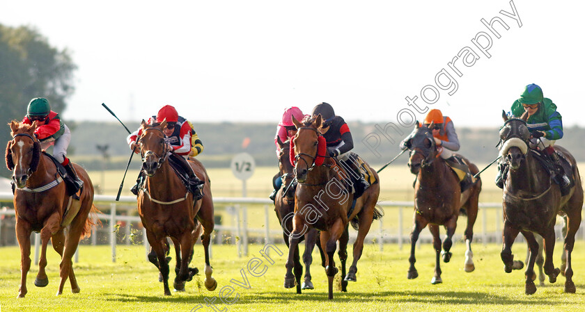 Porfin-0006 
 PORFIN (centre, Molly Presland) wins The racingtv.com Handicap
Newmarket 4 Aug 2023 - Pic Steven Cargill / Racingfotos.com