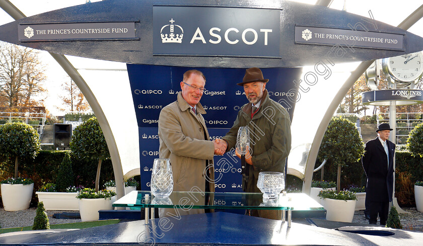 Toviere-0007 
 Presentation for The BAM Coinstruct UK Novices Handicap Chase Ascot 25 Nov 2017 - Pic Steven Cargill / Racingfotos.com