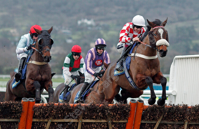 Lovenormoney-0001 
 LOVENORMONEY (Aidan Coleman) Cheltenham 1 Jan 2018 - Pic Steven Cargill / Racingfotos.com