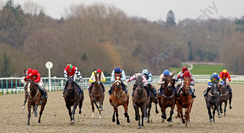 Miss-Elsa-0002 
 MISS ELSA (left, Georgia Dobie) beats SUBLIMINAL (2nd left) and MUSIC MAJOR (centre) in The Betway Handicap
Lingfield 11 Dec 2019 - Pic Steven Cargill / Racingfotos.com