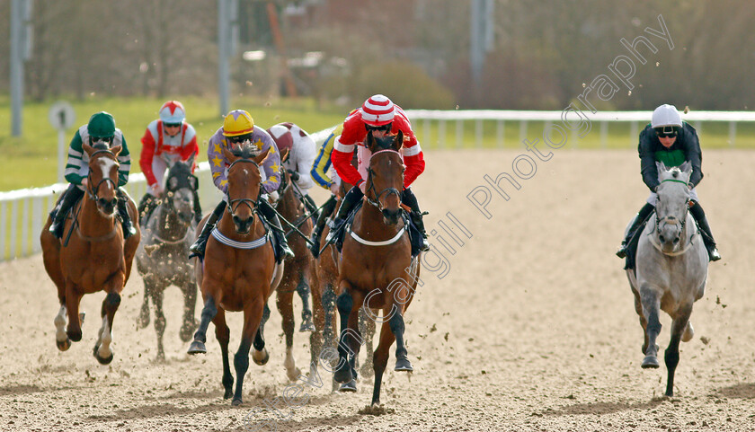 Fountain-Cross-0002 
 FOUNTAIN CROSS (centre, Rossa Ryan) wins The Read Katie Walsh On Betway Insider Handicap
Wolverhampton 12 Mar 2022 - Pic Steven Cargill / Racingfotos.com