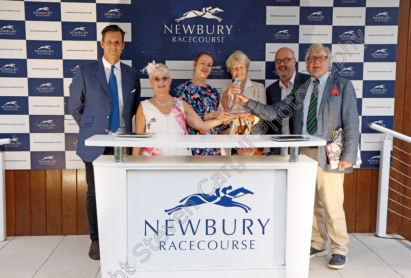 Cinnodin-0013 
 Presentation for The Bob Barker Memorial Handicap
Newbury 27 Jul 2023 - Pic Steven Cargill / Racingfotos.com