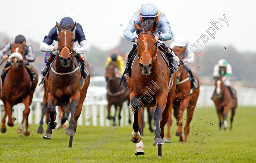 Raymond-Tusk-0004 
 RAYMOND TUSK (Tom Marquand) wins The Dubai Duty Free Tennis Championships Maiden Stakes Div2 Newbury 21 Apr 2018 - Pic Steven Cargill / Racingfotos.com