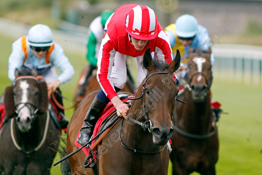 Rocket-Rodney-0010 
 ROCKET RODNEY (Daniel Muscutt) wins The Coral Dragon Stakes
Sandown 1 Jul 2022 - Pic Steven Cargill / Racingfotos.com