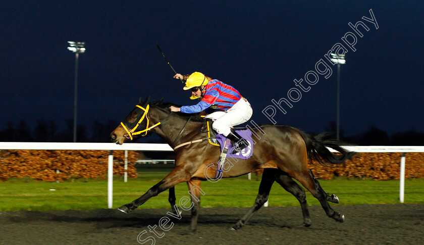 Cristal-Pallas-Cat-0001 
 CRISTAL PALLAS CAT (Rhiain Ingram) wins The Better Odds With Matchbook Nursery Kempton 13 Dec 2017 - Pic Steven Cargill / Racingfotos.com