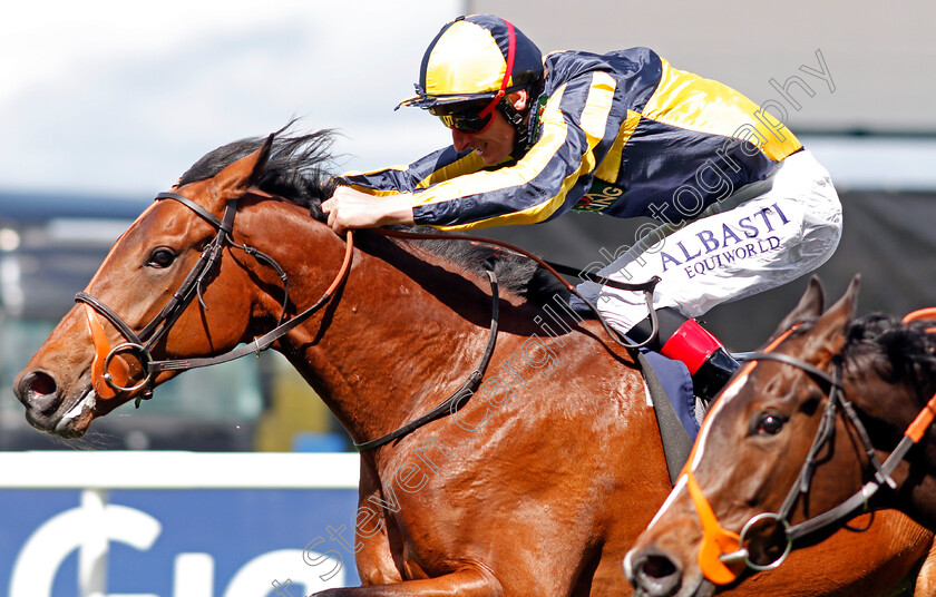 Getchagetchagetcha-0004 
 GETCHAGETCHAGETCHA (Adam Kirby) wins The Sodexo Conditions Stakes Ascot 2 May 2018 - Pic Steven Cargill / Racingfotos.com