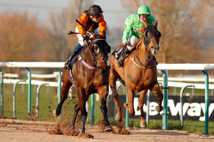 The-Right-Choice-0003 
 THE RIGHT CHOICE (right, Sebastian Woods) beats POINT ZERO (left) in The Betway Classified Claiming Stakes
Southwell 11 Dec 2018 - Pic Steven Cargill / Racingfotos.com