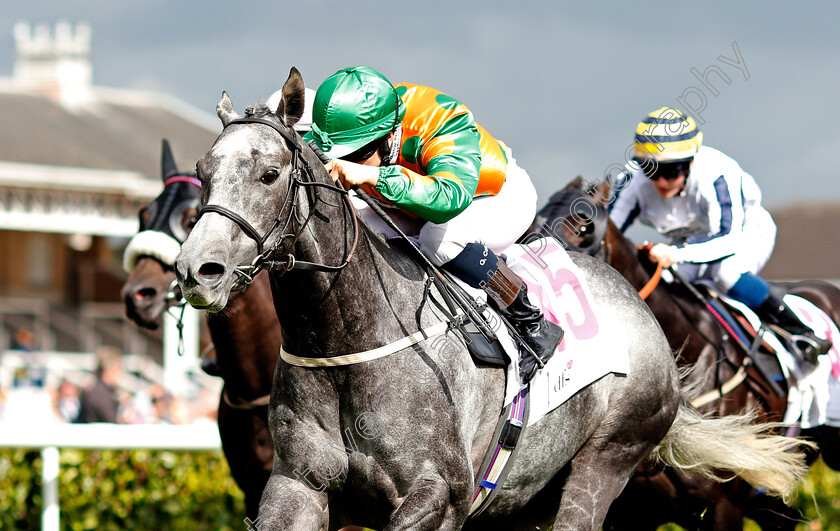 Buccaneers-Vault-0007 
 BUCCANEER WALTZ (Georgia Cox) wins The DFS Silk Series Lady Riders Handicap Doncaster 14 Sep 2017 - Pic Steven Cargill / Racingfotos.com