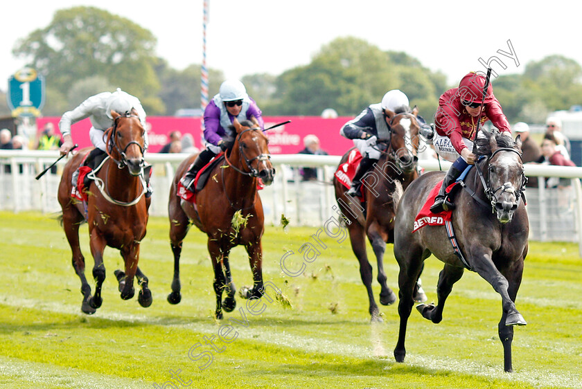 Roaring-Lion-0002 
 ROARING LION (Oisin Murphy) wins The Betfred Dante Stakes York 17 May 2018 - Pic Steven Cargill / Racingfotos.com