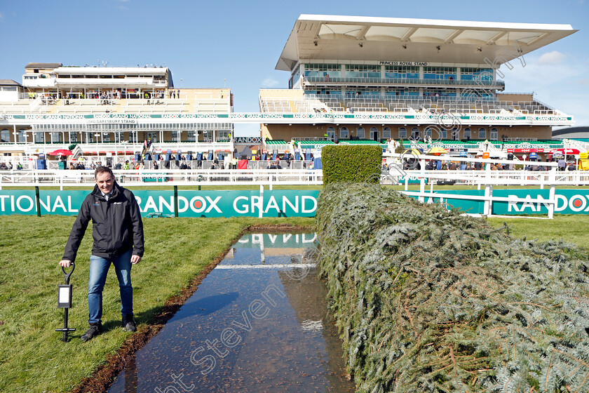 TurfTrax-0014 
 Mike Maher with going stick
Aintree 8 Apr 2022 - Pic Steven Cargill / Racingfotos.com